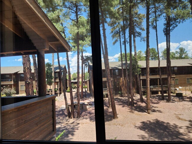 Building Photo - 200 E Malibu Dr