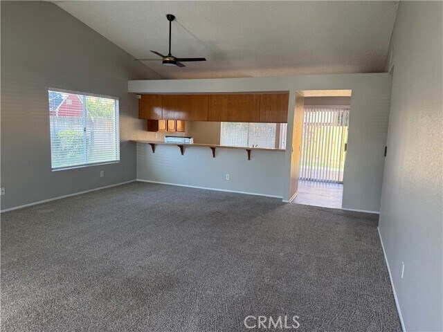 Building Photo - 6275 Meadowbrook Ln