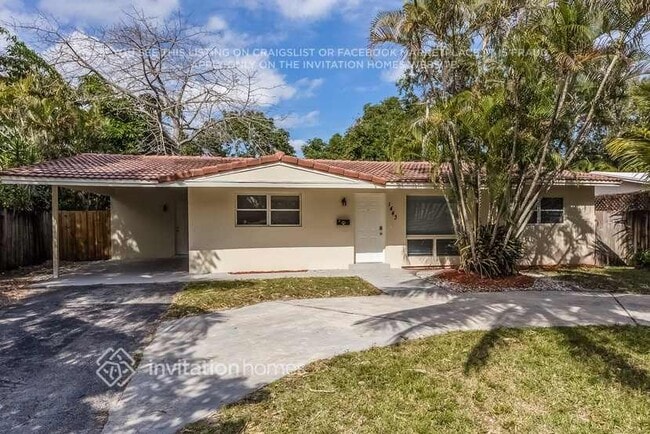 Building Photo - 1443 SW 10th St