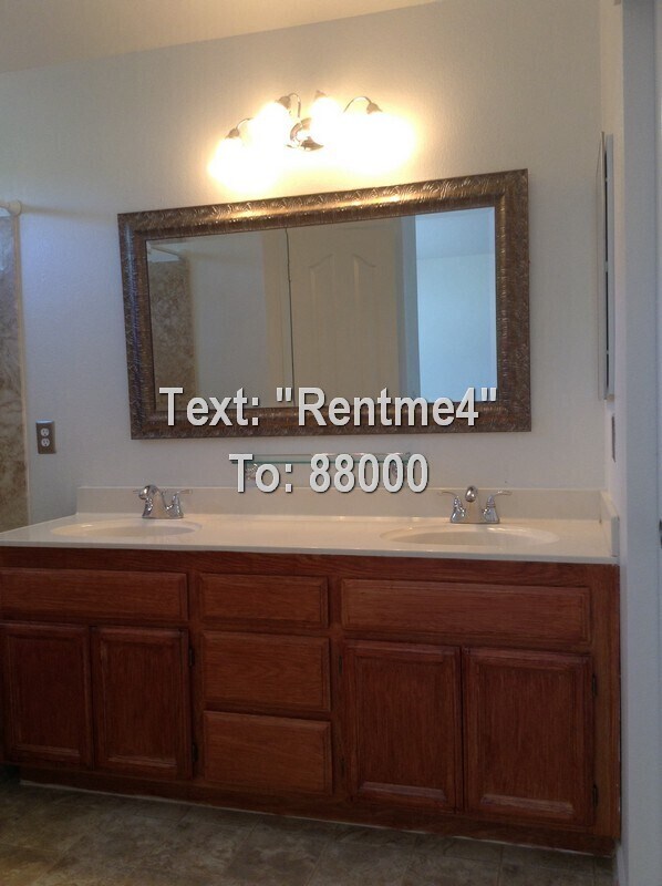 Building Photo - 3 Bedroom, 2 Bathroom Home in Elk Grove