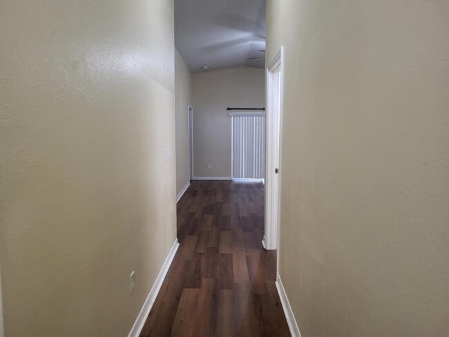 Building Photo - 37146 Highland Bluff Cir