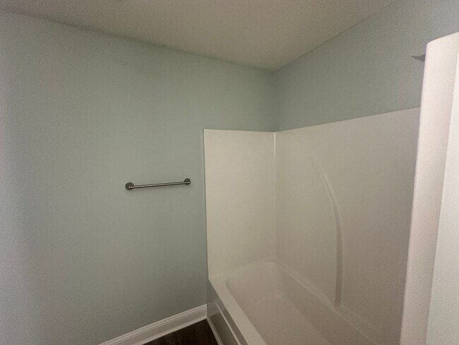 Building Photo - 2 Bedroom 1 Bath  Duplex in Hahira