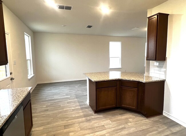 Building Photo - 7530 Fishbowl Ln