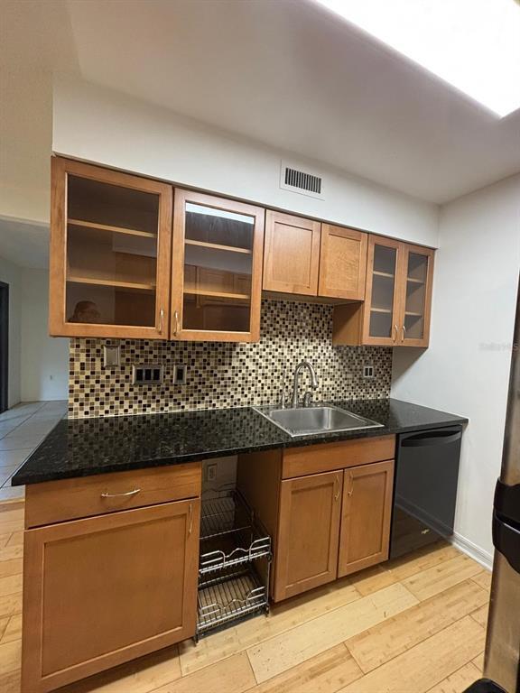 Building Photo - 5129 Eaglesmere Dr