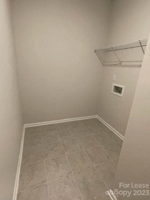 Building Photo - A cozy house with 3 beds and 2.5 bath in H...