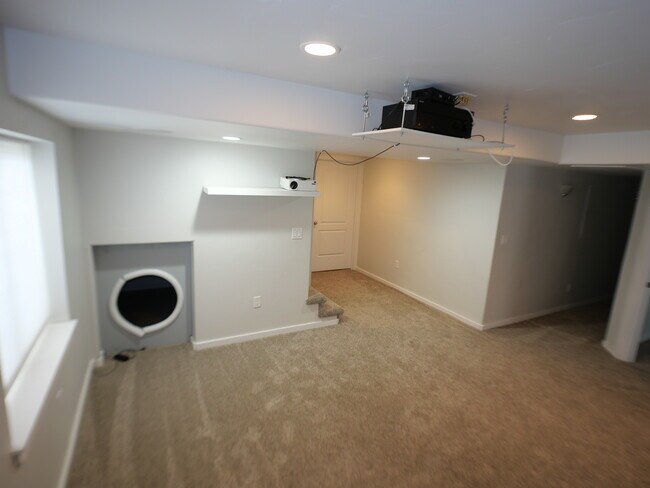 Building Photo - 7552 Lexi Loop