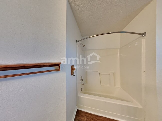 Building Photo - 7411 Cordova Dr