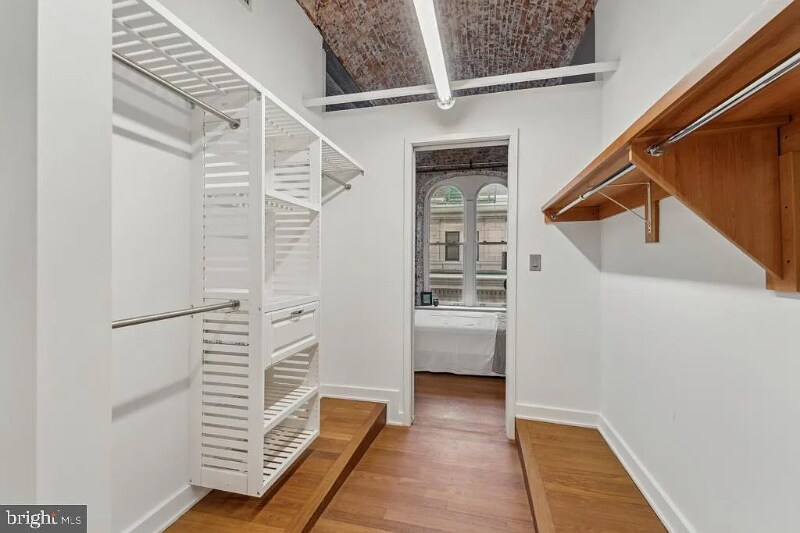 Building Photo - 105 S 12th St