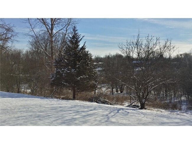 Building Photo - 15303 Trillium Cir