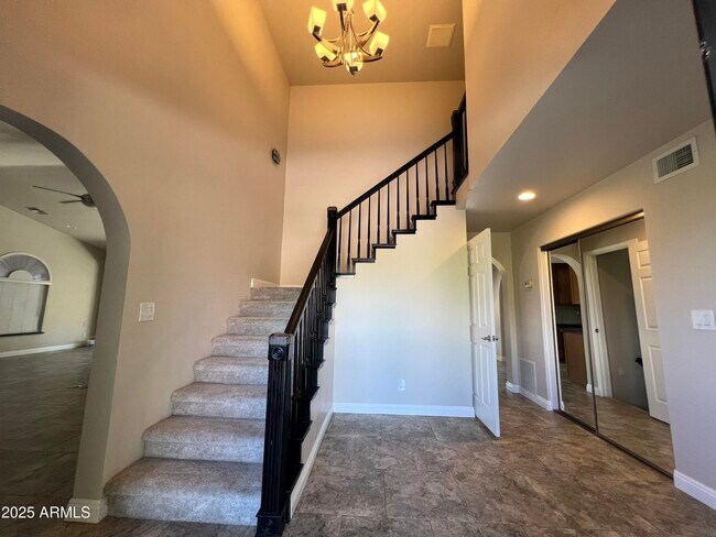 Building Photo - 15230 N Blackbird Dr