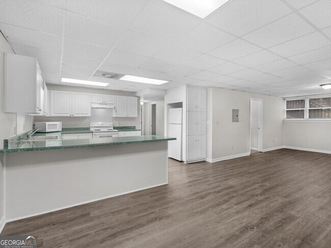 Building Photo - 63 Sentry Oak Ct