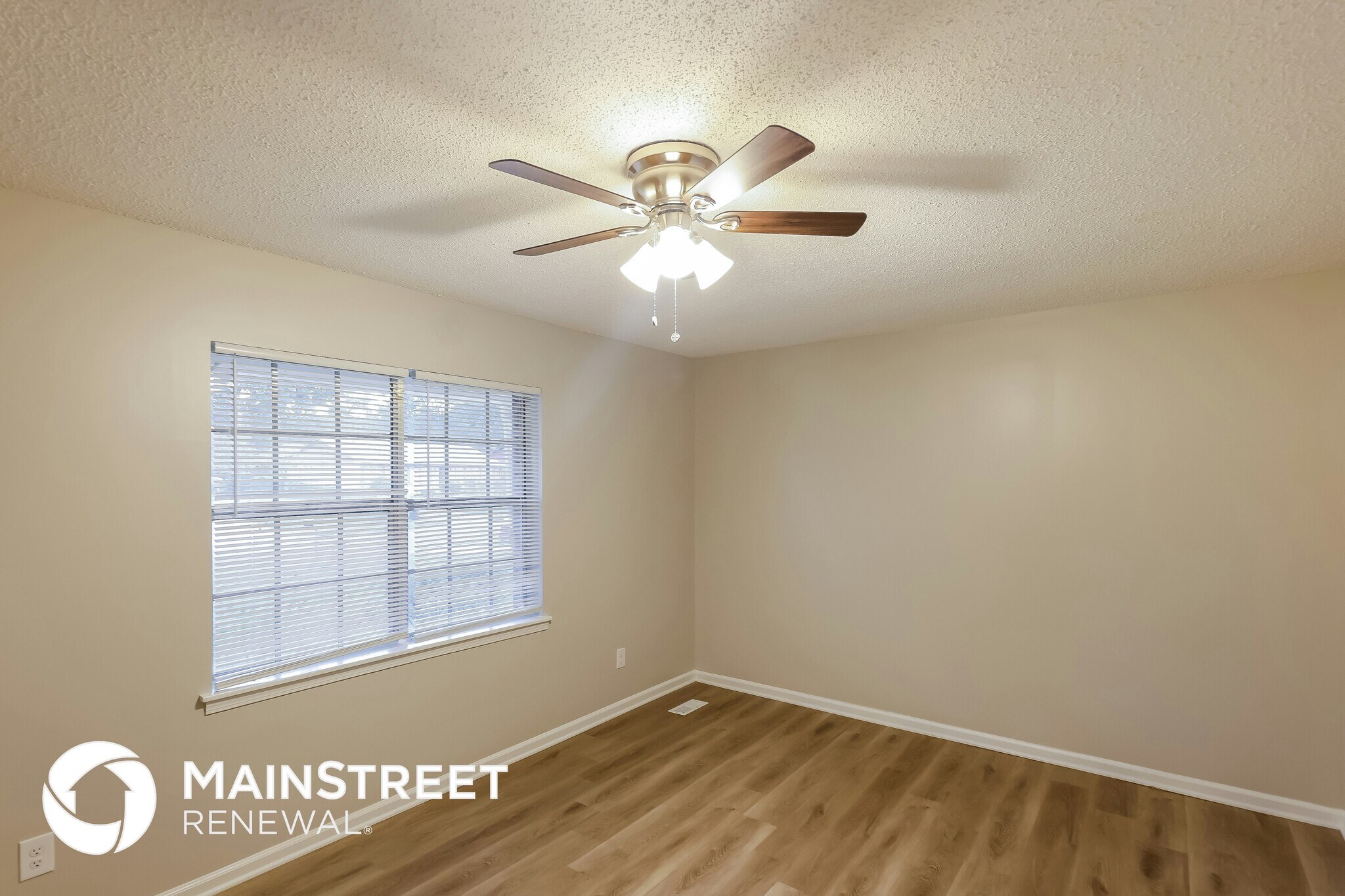 Building Photo - 3033 Carleton Rd