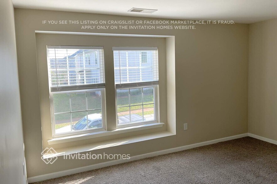 Building Photo - 2740 Markham Woods Ct