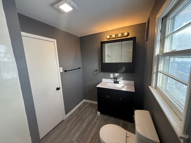 Building Photo - Spacious 2-Bedroom Home in Fulton!