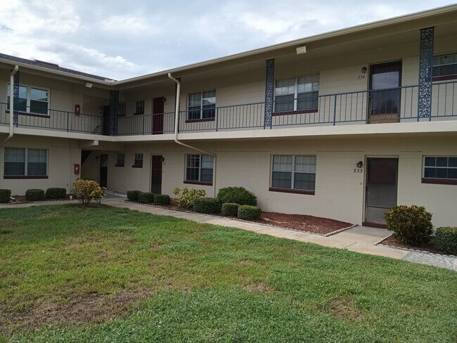 Primary Photo - 5505 Hernandes Dr