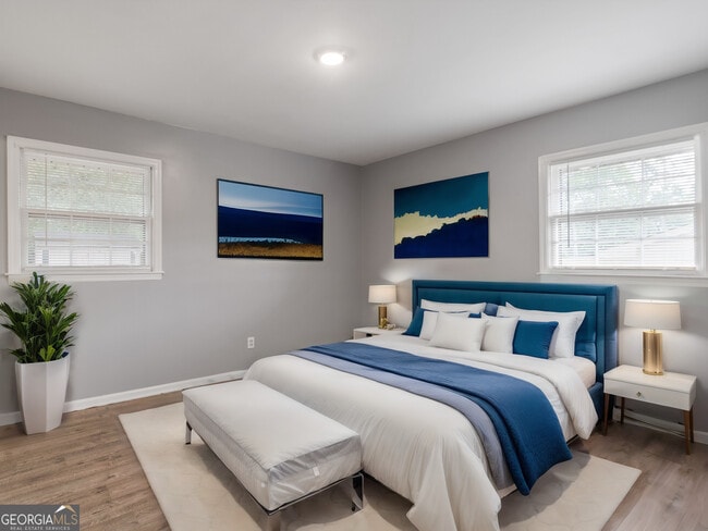 Building Photo - 836 Oakdale Dr