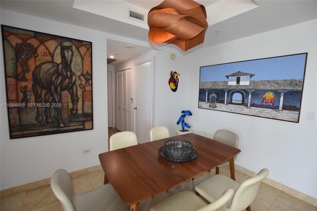 Building Photo - 801 Brickell Key Blvd