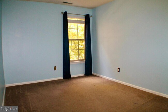 Building Photo - 3604 Waltham Ct