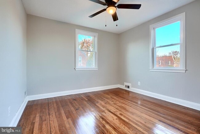 Building Photo - 51 Briarwood Rd