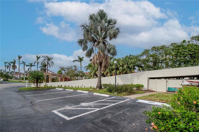 Building Photo - 6361 Bahia Del Mar Blvd S