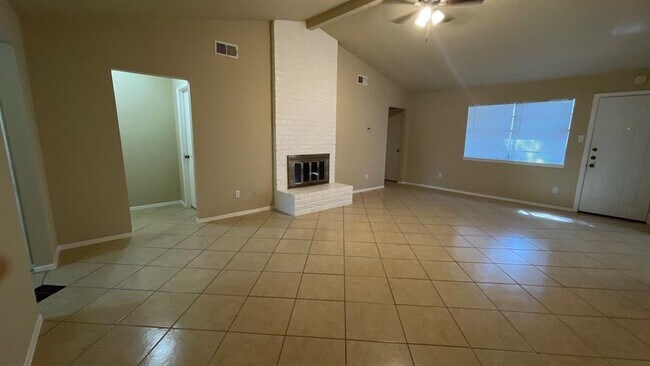 Building Photo - 7214 Foxbend Ln