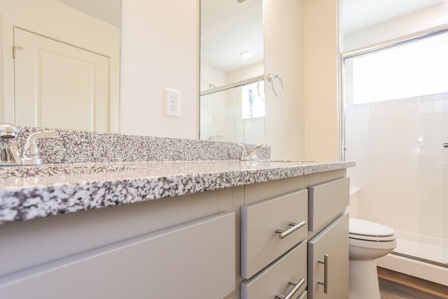 Building Photo - 4704 N Tower Dr