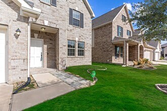 Building Photo - 6018 Mapleton Meadow Ln