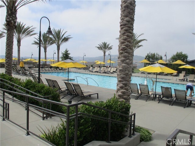 Building Photo - 12 Farra St