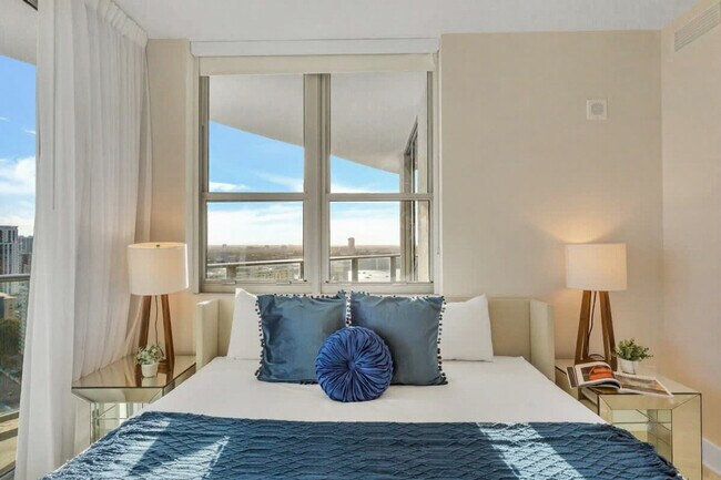 Building Photo - 4111 S Ocean Dr