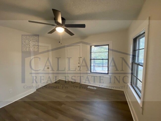 Building Photo - NLR 2 Bedroom Home