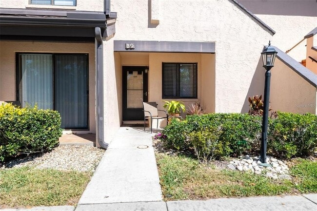 Building Photo - 6211 Timberlake Dr