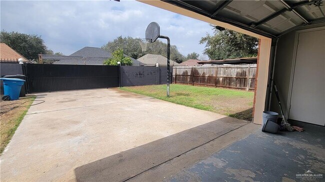 Building Photo - 16 31st N St