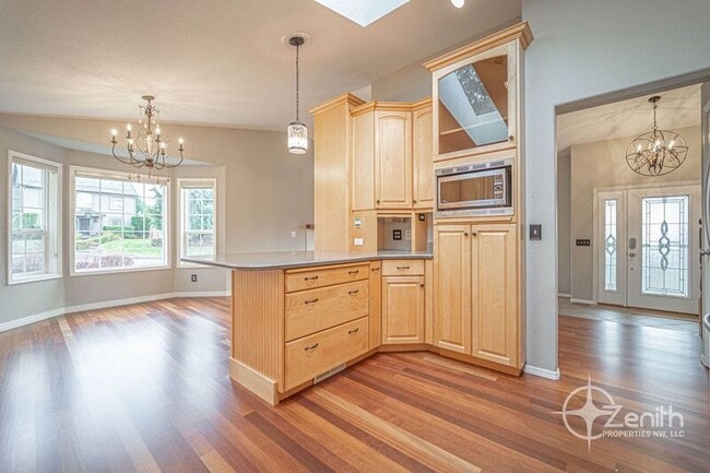 Building Photo - 4314 NE 126th St