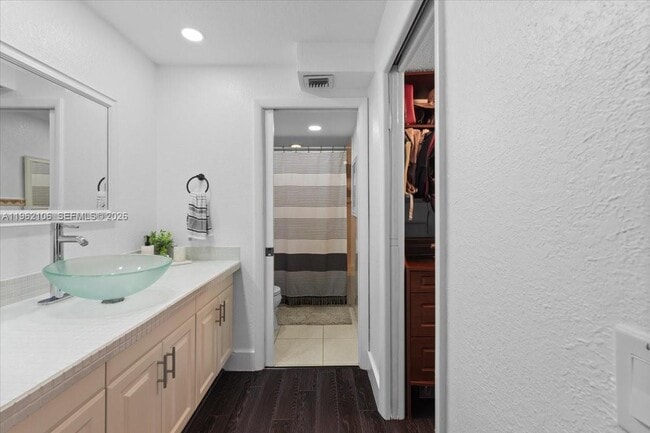 Building Photo - 8075 SW 107th Ave