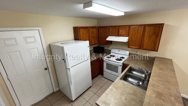 Building Photo - 3 bed/ 2.5 bath townhome in Fleming Island