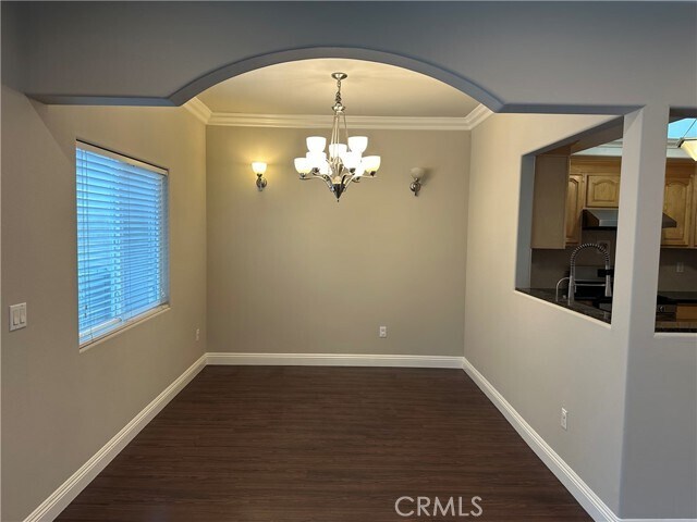 Building Photo - 705 Muscatel Ave