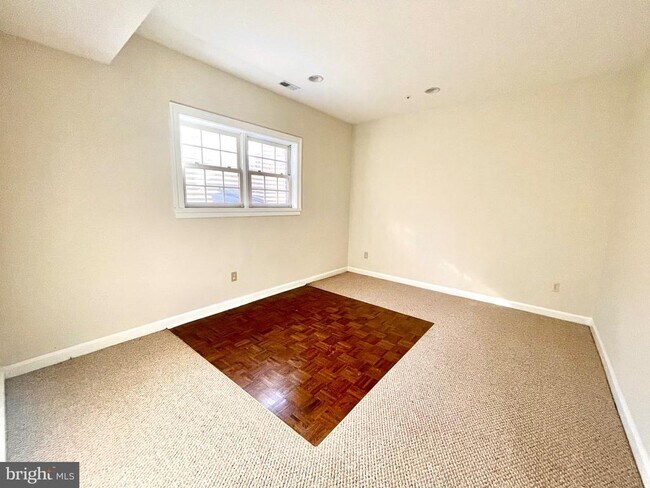 Building Photo - 11803 Bishops Content Rd