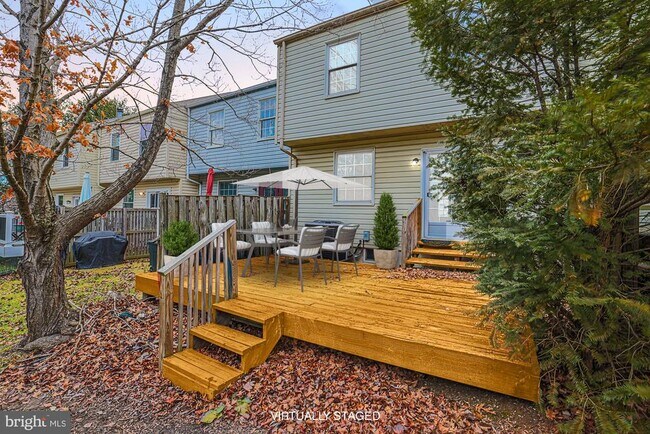 Building Photo - 13 Donn Ct