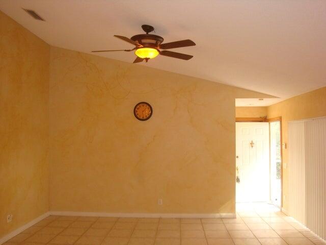 Building Photo - 9124 Sun Terrace Cir