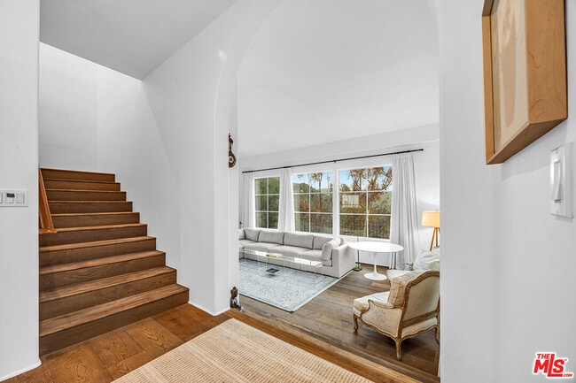 Building Photo - 2382 Live Oak Meadows Rd