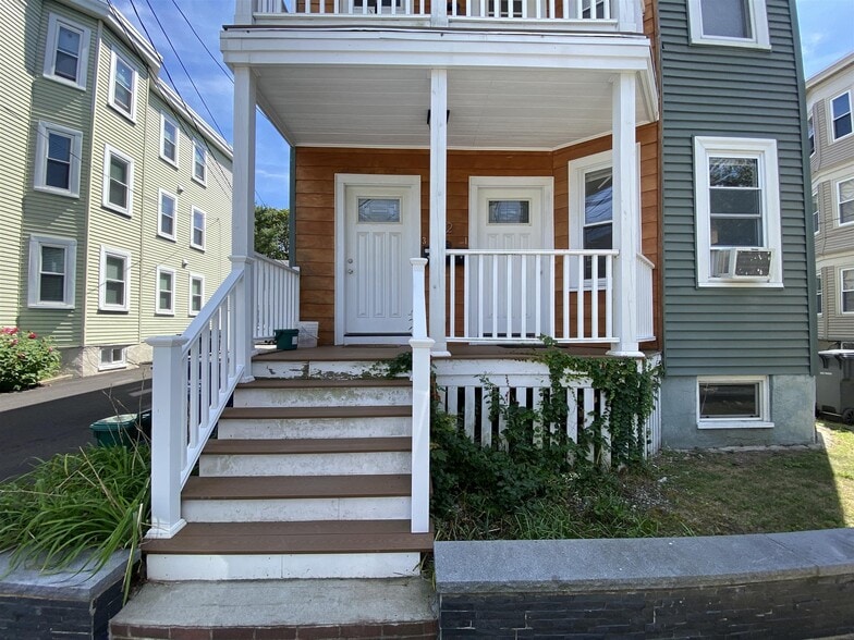 Building Photo - 22 Rice St