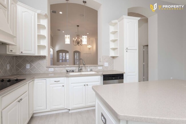 Building Photo - What's special