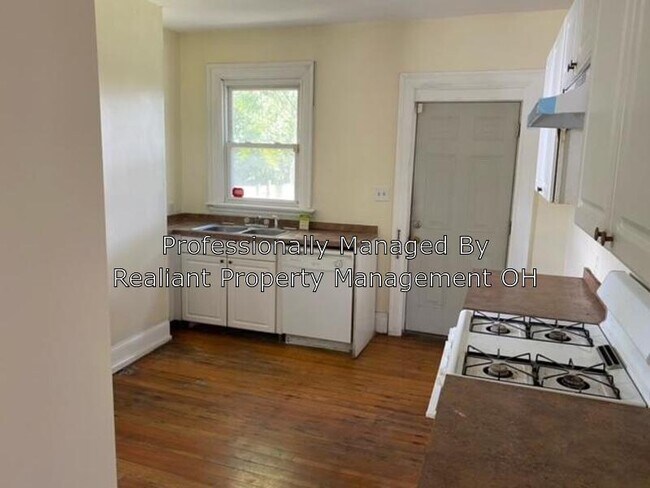 Building Photo - 5730 St Elmo Ave