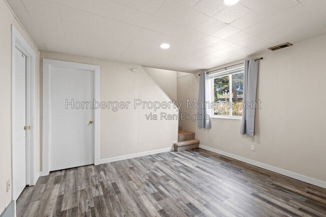 Building Photo - 9717 N Stevens St