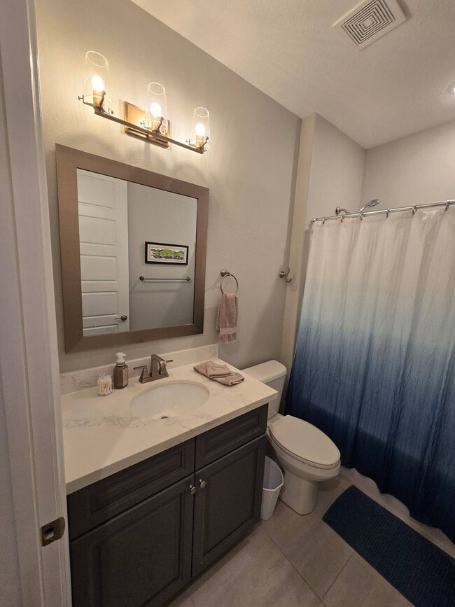 Building Photo - 13812 E El Bonito Dr