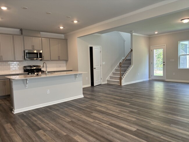Building Photo - 303 Aster Bloom Ln