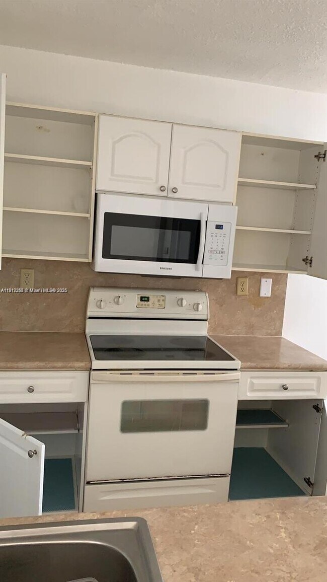 Building Photo - 9766 NW 48th Terrace