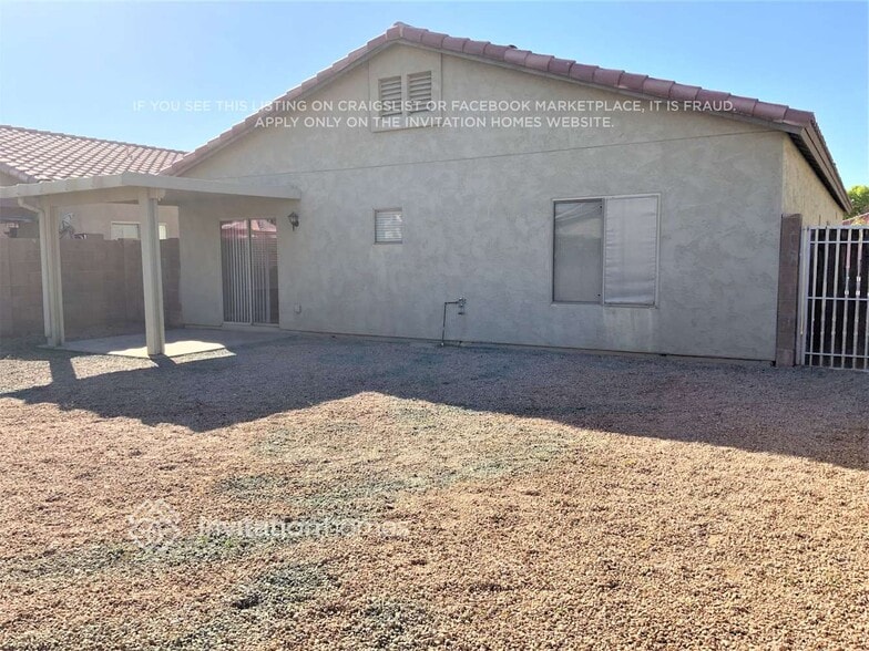 Building Photo - 655 E Renegade Pl