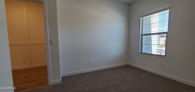 Building Photo - 7812 N 79th Dr