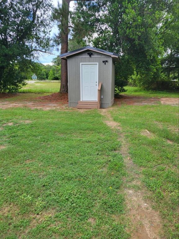 Building Photo - 1739 Clover St